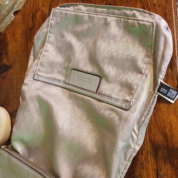 Project - Michael Kors Fold Over Crossbody/Clutch Bag - Picture 5 of 7